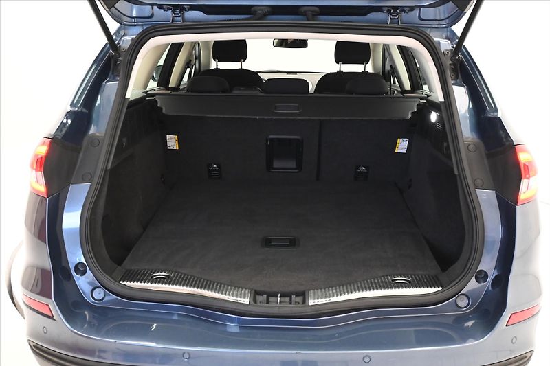 Ford Mondeo 2,0 TDCi 110 kW AT8 Titanium Z - fotka 9 z 33