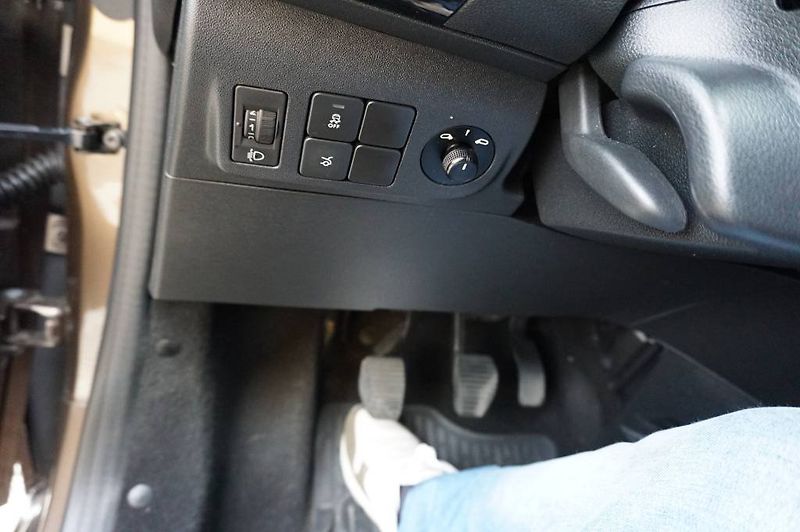 Peugeot 301 (2012) 1,6 1,Majitel  nové v ČR - fotka 18 z 29
