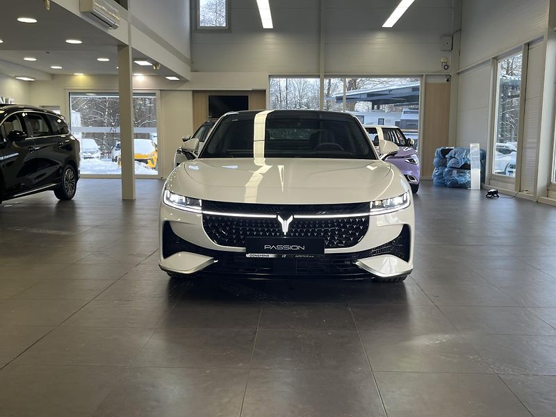 Voyah PASSION (2025) PHEV 4x4 - fotka 2 z 20
