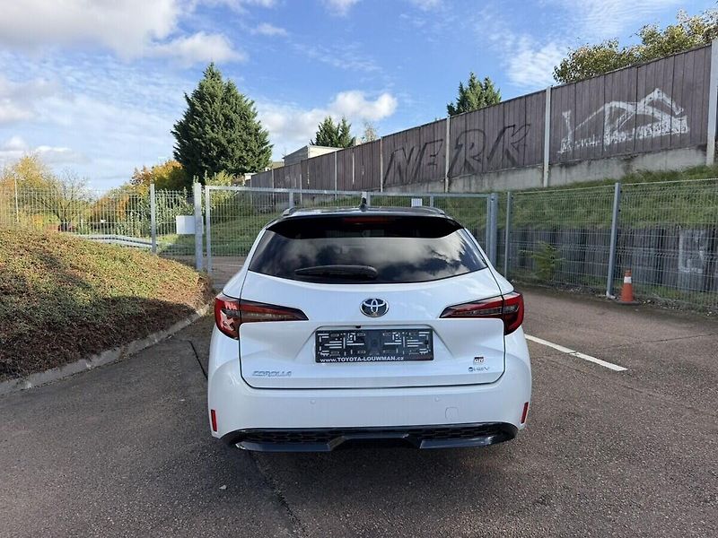 Toyota Corolla TS 1.8 Hybrid GR SPORT - akční - fotka 4 z 7