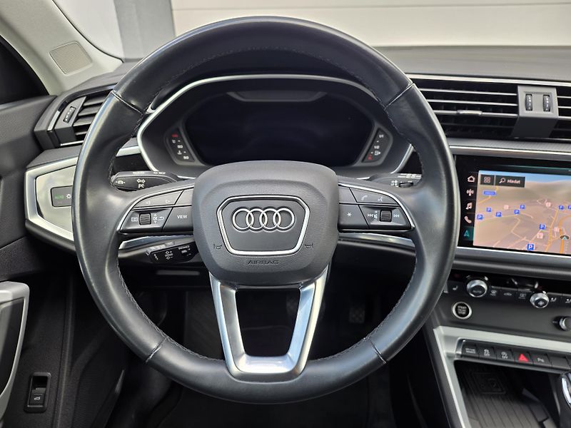 Audi Q3 (2021) SPORTBACK 2.0TFSI 140kW BUFÍK - fotka 13 z 21