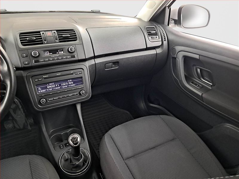 Škoda Fabia (2011) 1.2 TSI, nová STK - fotka 8 z 18