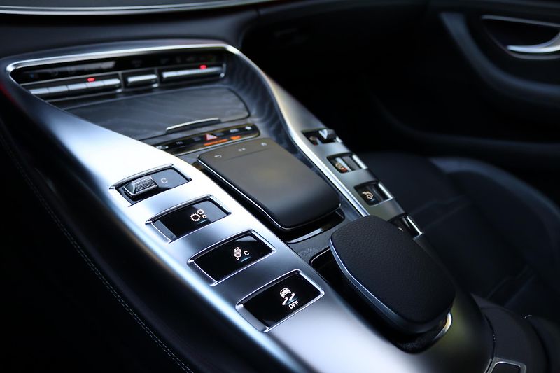Mercedes-Benz AMG GT 53 4MATIC+ 4D 320kW DPH - fotka 36 z 49