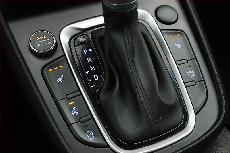 Hyundai Kona (2021) 1.0 T-GDI, Automat, ČR,1.maj - fotka 11 z 18