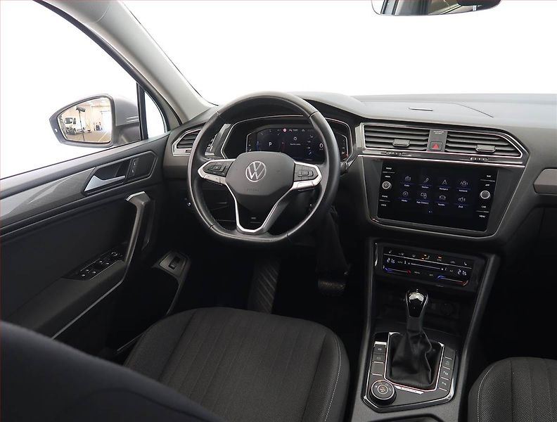 Volkswagen Tiguan Allspace (2024) Life 2.0 TDI, digi klima - fotka 7 z 28