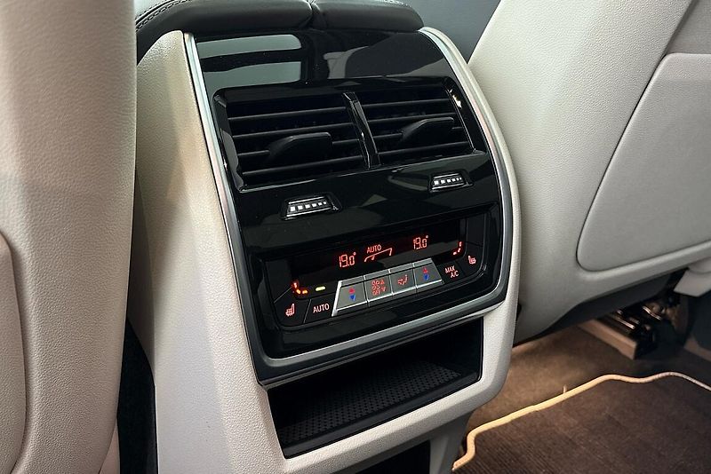 BMW X6 xDrive30d - fotka 23 z 36