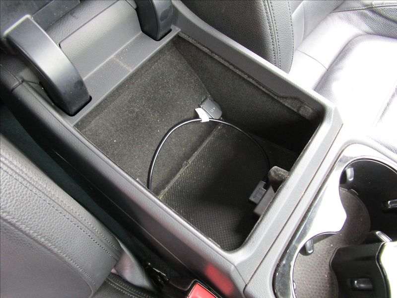 Volkswagen Touareg 3.0TDi V6  R-Line, 4x4, Bi-Xen - fotka 24 z 48