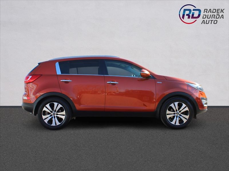 Kia Sportage 2,0 CVVT  ČR,4x4,AUTOMAT - fotka 4 z 31
