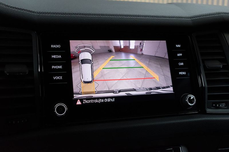 Škoda Kodiaq 1.5 TSI SPORTLINE*DPH*ČR 1.MAJ - fotka 26 z 45