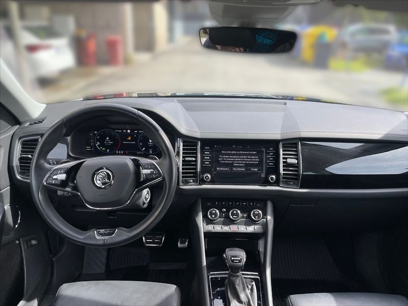 Škoda Kodiaq 2,0 TSI 140 L&K 4x4 DSG - fotka 9 z 11
