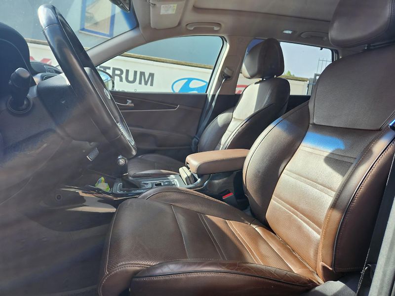 Kia Sorento (2018) 2.2-PREMIUM-PANORAMA-KŮŽE - fotka 3 z 15