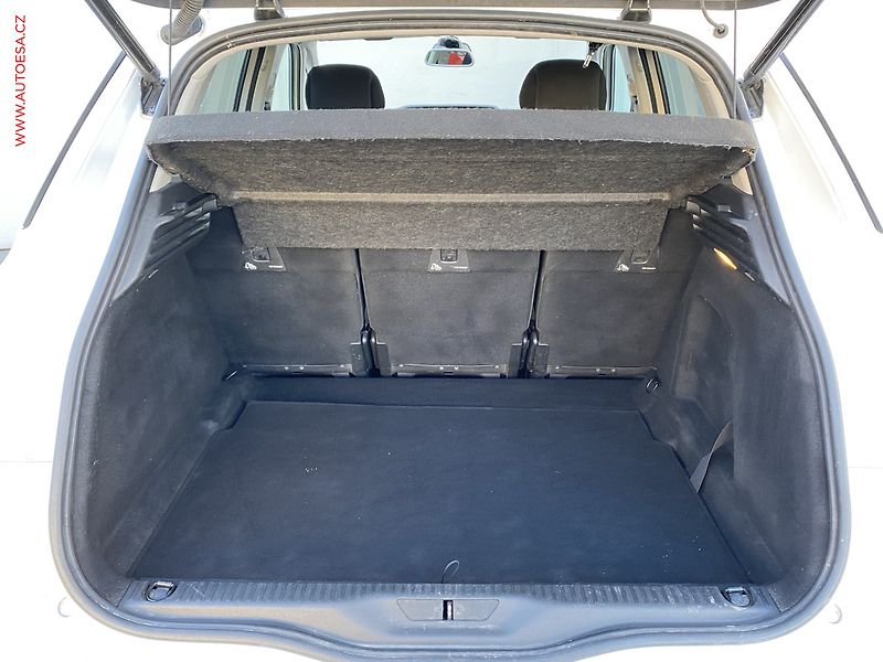 Citroën C4 SpaceTourer (2019) 1.2PT, Shine, AT, kamera - fotka 7 z 17