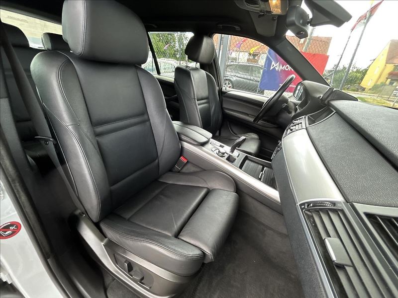 BMW X5 3,0 35d xDrive  původ CZ,2xMaj - fotka 35 z 49