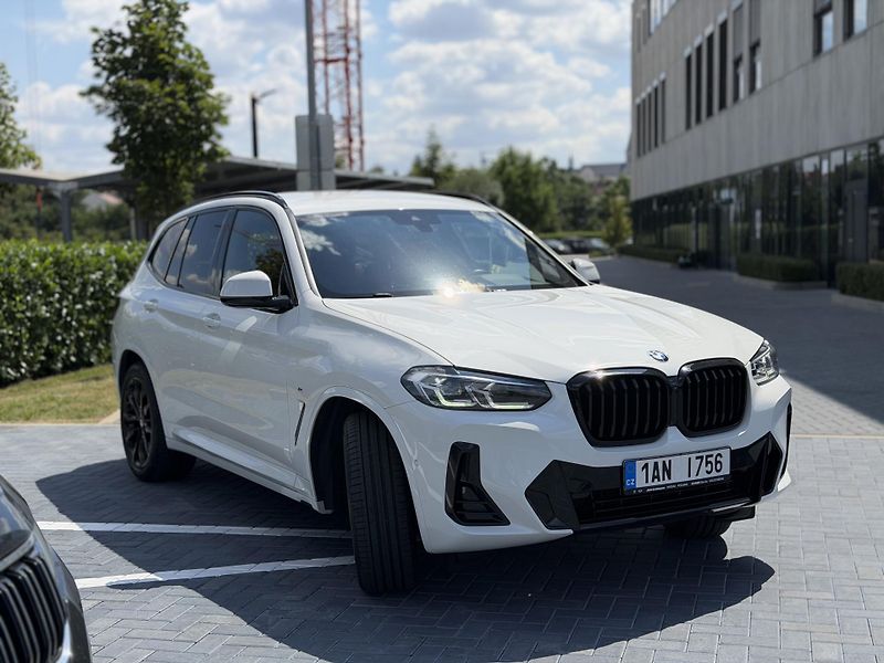 BMW X3 (2022) 20d xDrive / M sport / DPH - fotka 6 z 23