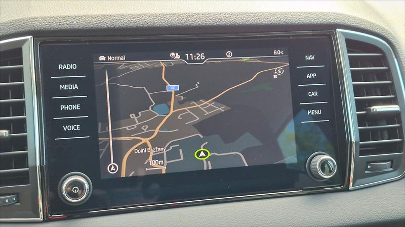 Škoda Karoq 2,0 TDI 110kW Style Exclusive - fotka 23 z 30