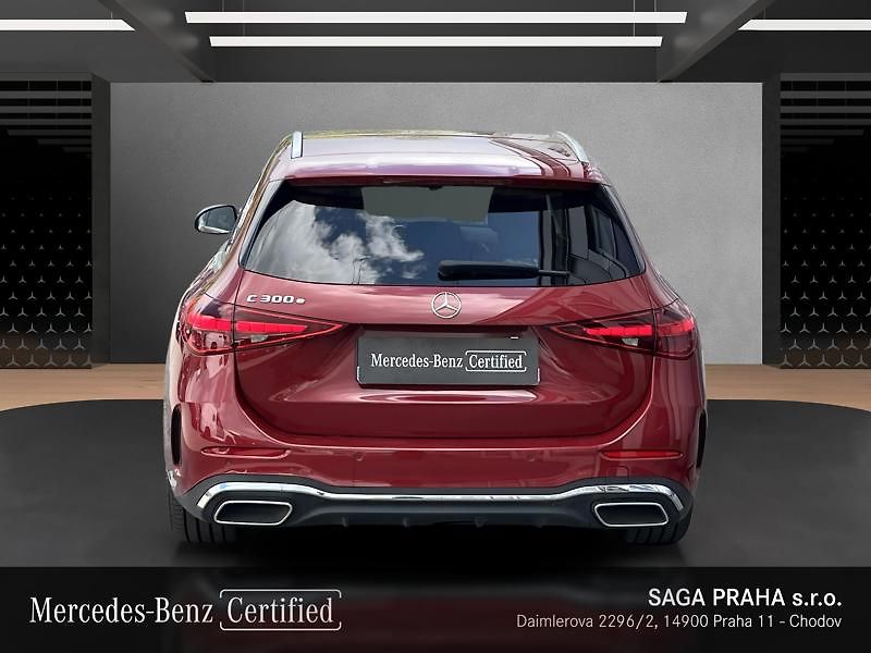 Mercedes-Benz Třídy C 300 e kombi AMG Line - fotka 5 z 21