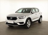 Volvo XC40 (2018) Momentum T3 - náhled 1