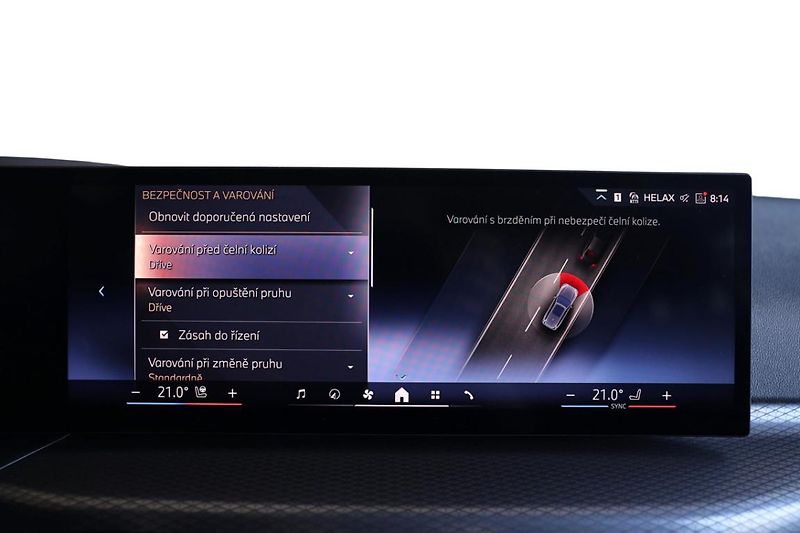 BMW Řada 3 330d xDrive Touring - fotka 13 z 28