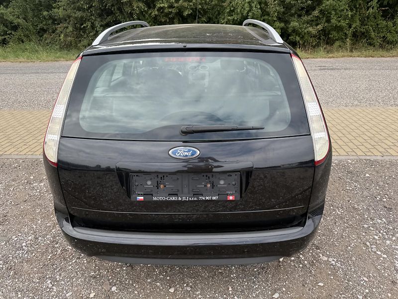 Ford Focus (2009) 1.6 td - fotka 17 z 40