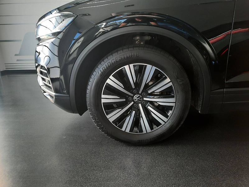 Volkswagen Touareg (2024) 3.0 TDI 4Motion (170kW/231k) - fotka 25 z 28