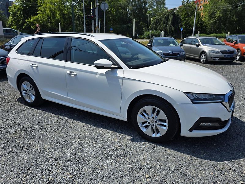 Škoda Octavia 2.0TDI 85KW AMBI+ NEHAVAR ČR - fotka 6 z 37