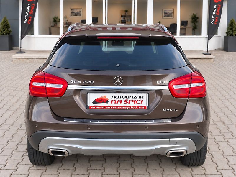 Mercedes-Benz GLA (2014) 220CDI 125kW 4MATIC -TAŽ.ZAŘ. - fotka 7 z 35