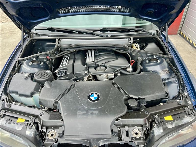 BMW Řada 3 318Ci / CABRIO - fotka 37 z 39
