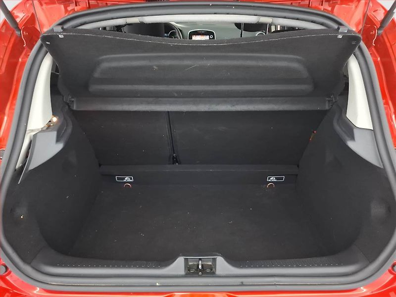 Renault Clio (2018) 1.2 16V, Navi, Tempomat - fotka 14 z 17