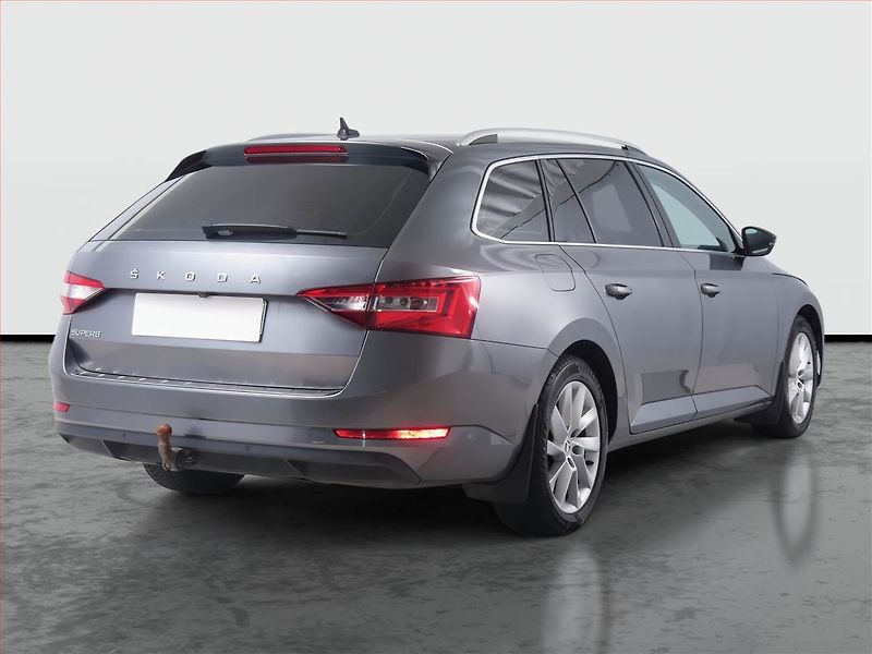 Škoda Superb (2022) Style 2.0 TDI, Automat - fotka 5 z 21