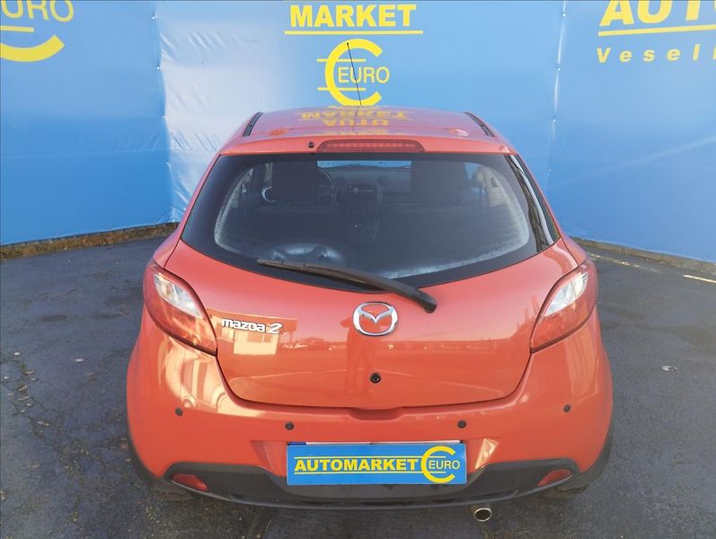Mazda 2 1,3 55KW ČR, 100%KM - fotka 5 z 12