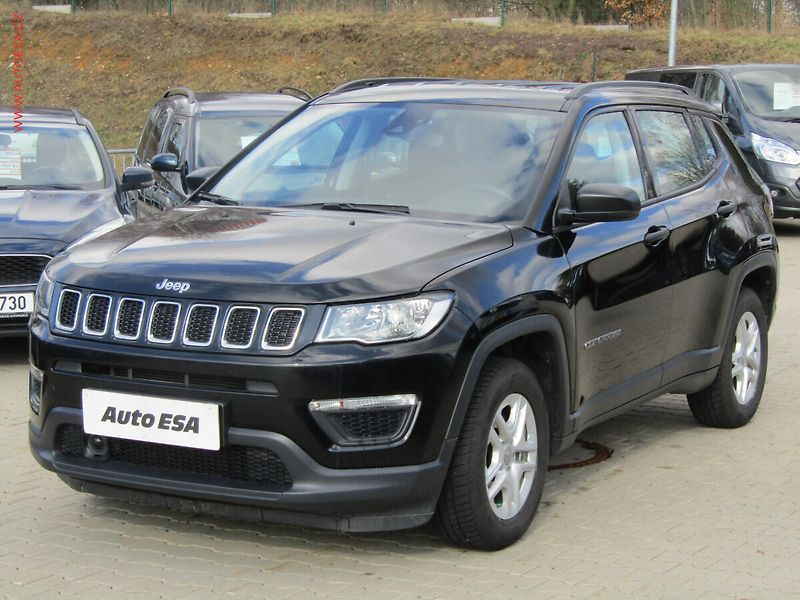 Jeep Compass (2020) 1.4T, ČR - fotka 3 z 17