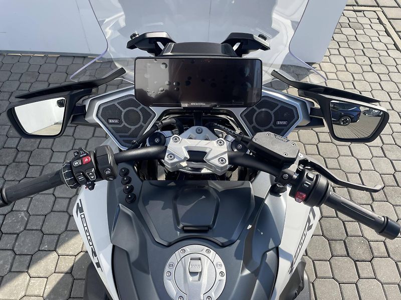 BMW (2026) R 1300 RT - fotka 13 z 15