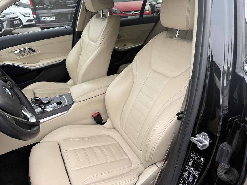 BMW Řada 3 320D  - fotka 13 z 43