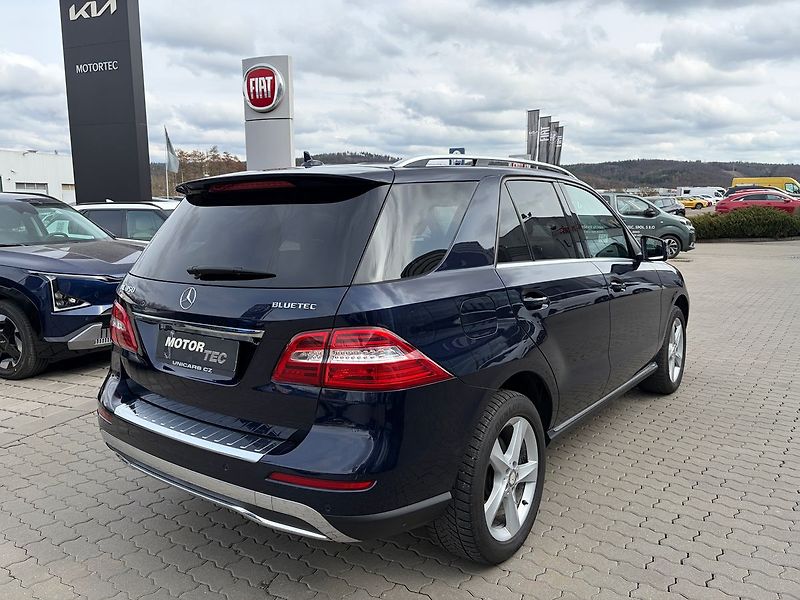 Mercedes-Benz Třídy M - fotka 3 z 9