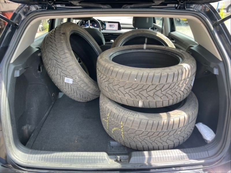 Volkswagen Golf 2,0 TDI 85 Life - fotka 6 z 11