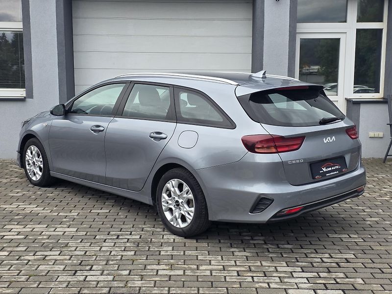 Kia Ceed (2023)  1.5T-GDi 118kW FRESH 1MAJITEL - fotka 4 z 21