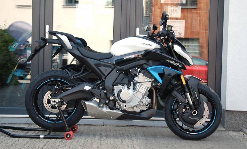 CFMOTO (2026) 675NK - fotka 1 z 25