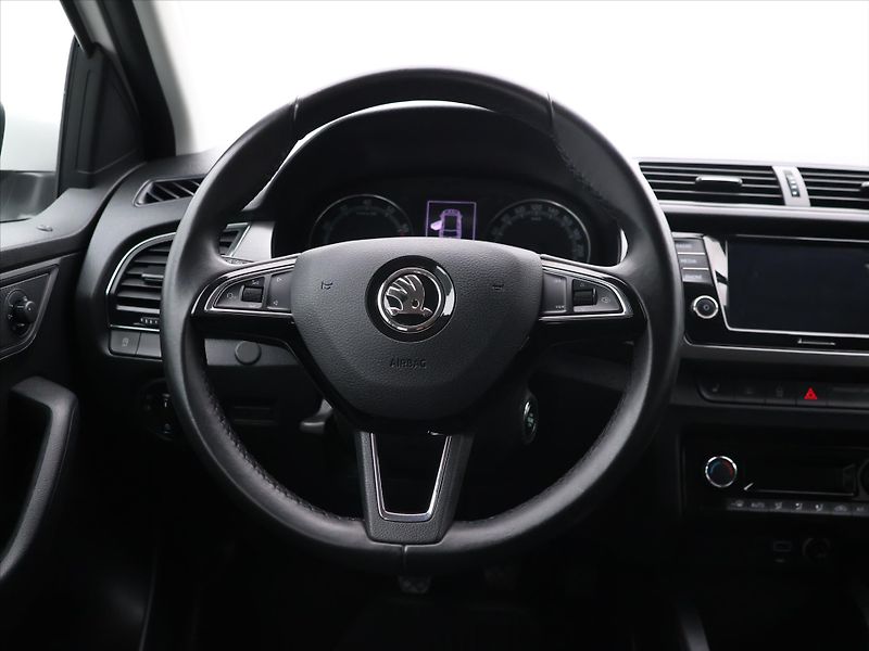 Škoda Fabia 1,0 TSI Style CZ - fotka 14 z 28