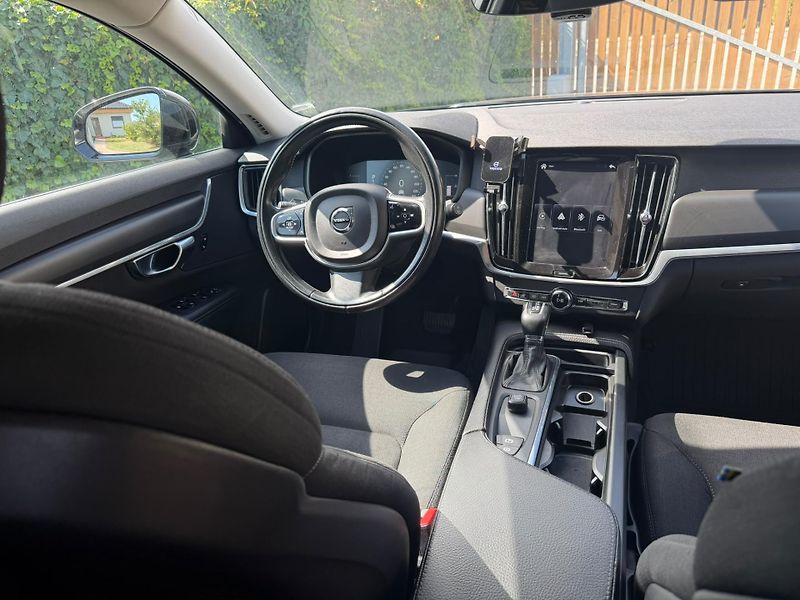 Volvo V90 (2018) Volvo V90 T4 2.0 Automat BA - fotka 6 z 18