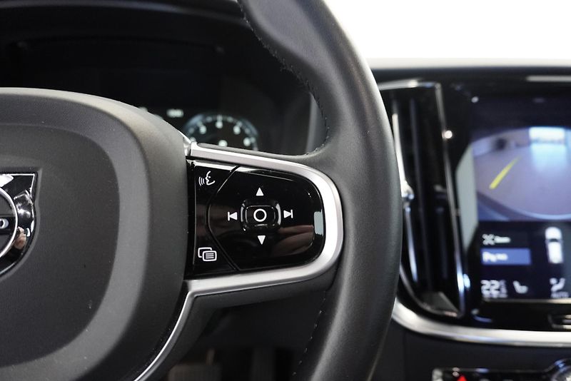 Volvo V60 T5 INSCRIPTION AUT. - fotka 16 z 29