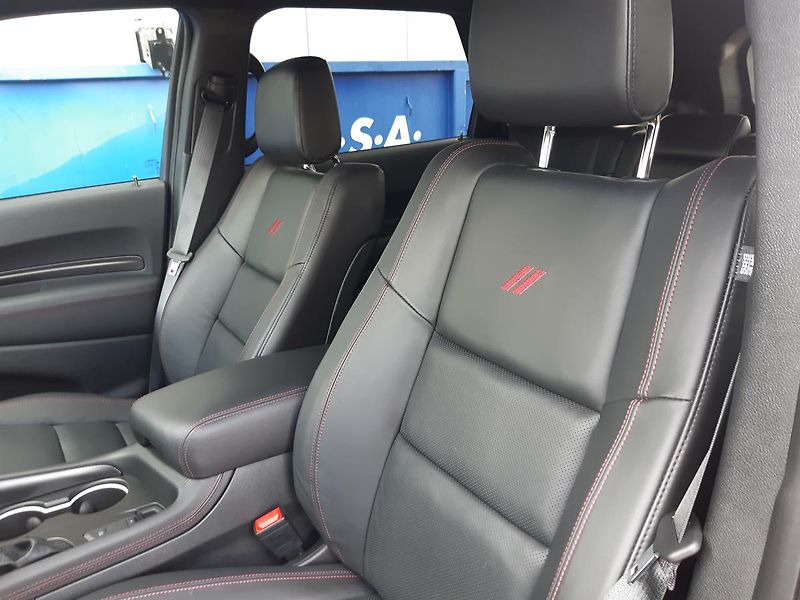 Dodge Durango (2026) 5,7 V8 HEMI  R/T 4x4 - fotka 27 z 48