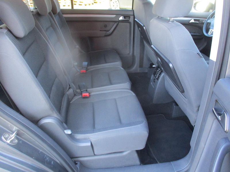 Volkswagen Touran 1,6 TDi CL BlueMotion*TAŽ.ZAŘ. - fotka 30 z 46
