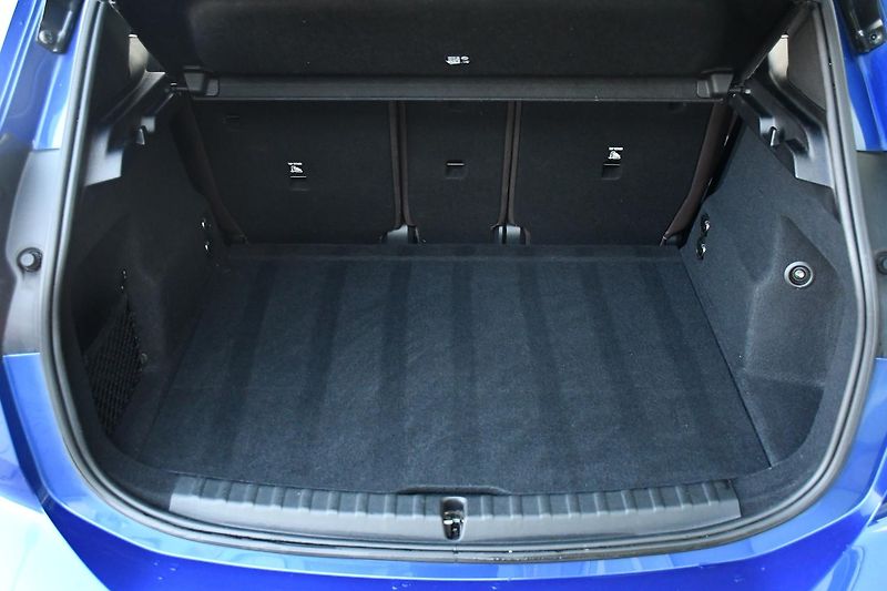 BMW Řada 2 218d M-SPORT TAŽNÉ 1M 3LZÁRUKA - fotka 39 z 45