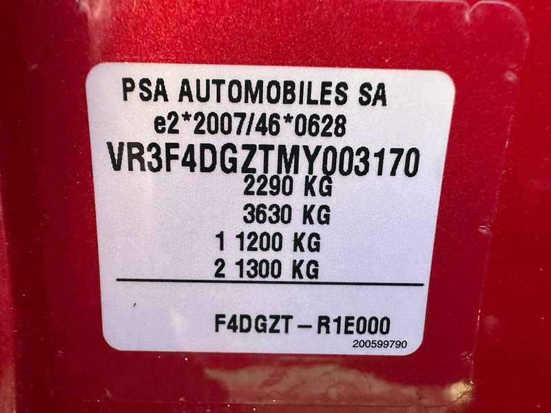 Peugeot 508 (2021) 1.6 133kw Hybrid - fotka 13 z 25