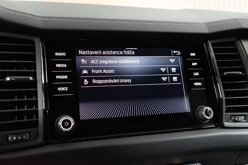 Škoda Kodiaq 1.5 TSI SPORTLINE*DSG*DPH*ČR 1 - fotka 34 z 43