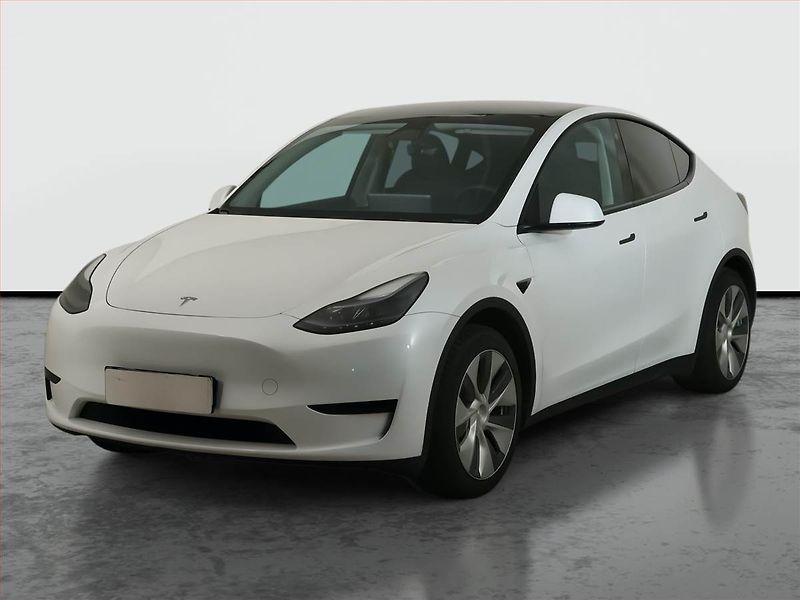 Tesla Model Y (2023) RWD LFP 60kWh, SoH 95% - fotka 2 z 16