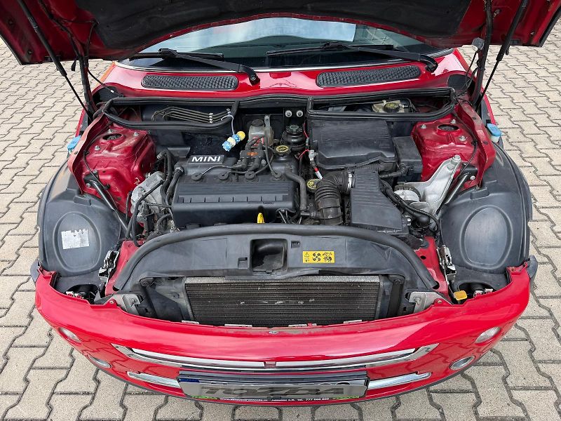 Mini Cooper 1,6i  Cabrio  - fotka 17 z 17