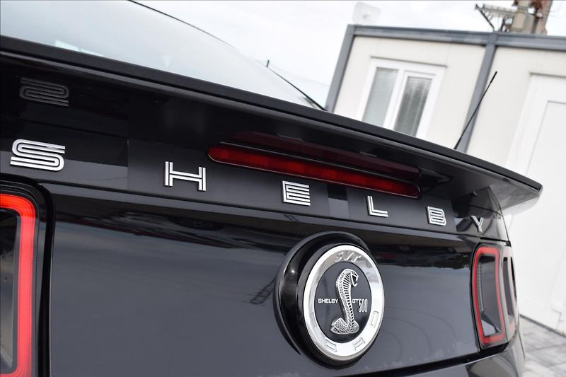 Ford Mustang 5,8 SHELBY GT500 485KW EU VERZ - fotka 13 z 43