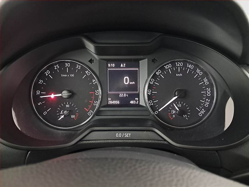 Škoda Octavia (2014) Ambition 1.6 TDI, Serv.kniha - fotka 11 z 19
