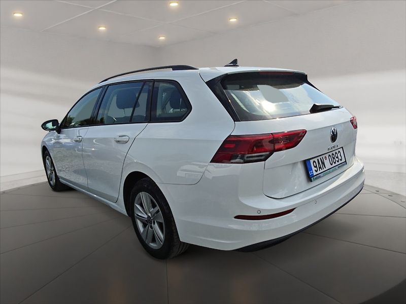 Volkswagen Golf 1,0 TSI 81 Life - fotka 5 z 11